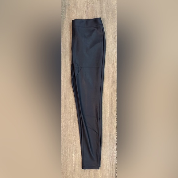 Faux Leather Leggings • Women's Size M • Black • Express - Picture 1 of 3